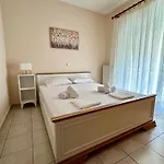 Elena's Apartman Néa Péramos