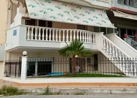 Apartment Elena's Nea Peramos (Macedonia)