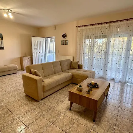 Apartment Elena's Nea Peramos (Macedonia)