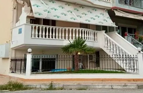 Apartament Elena's Néa Péramos